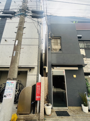 隣の建物との距離感①|
